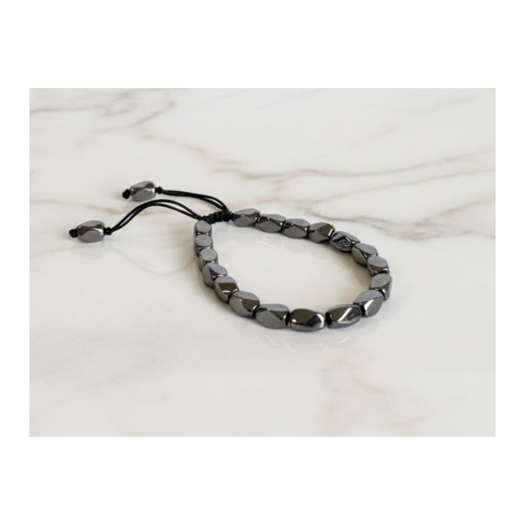 Hematite macrame bracelet
