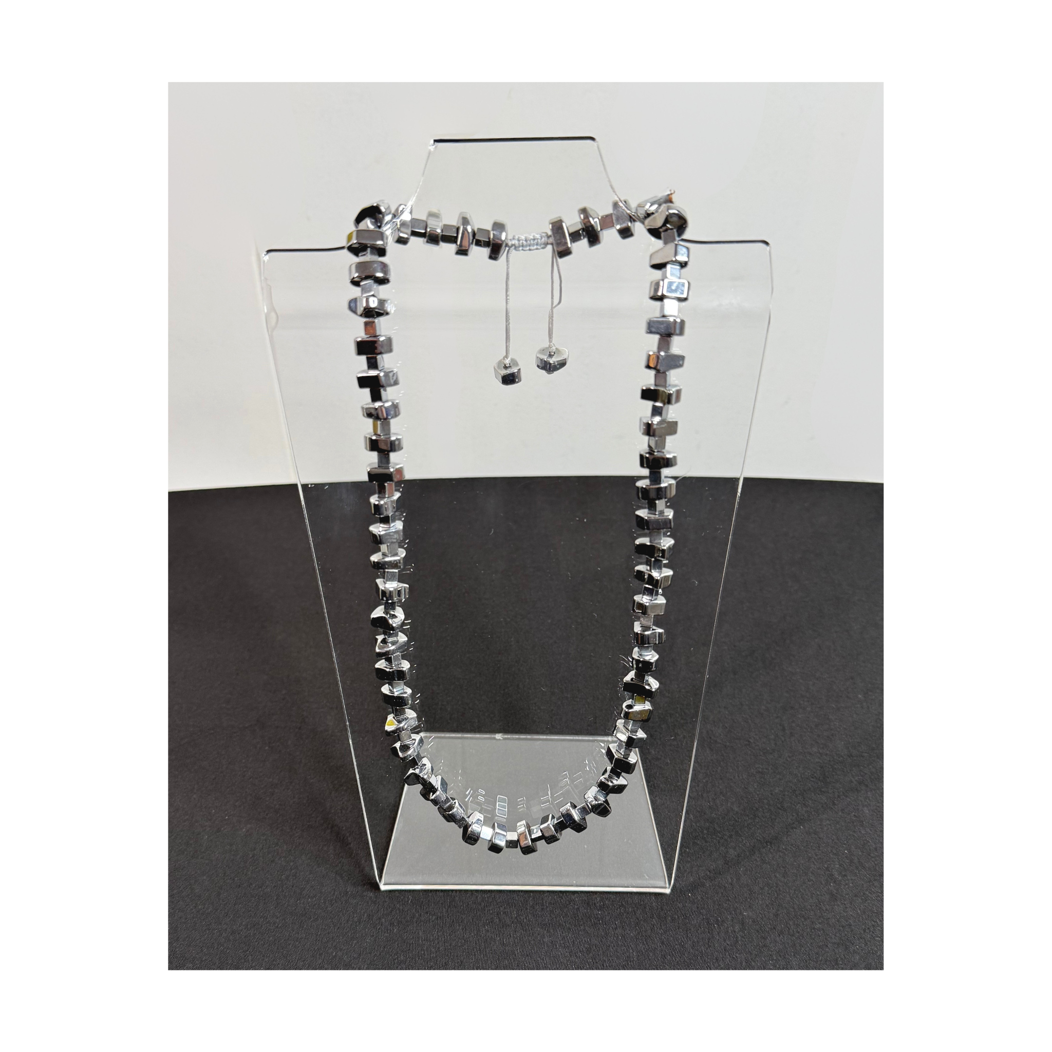 Hematite macrame necklace