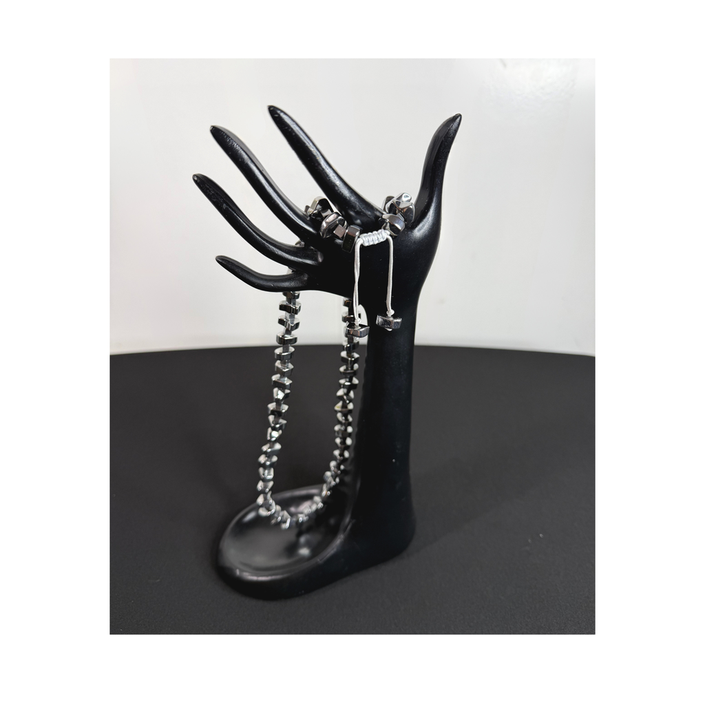 Hematite macrame necklace
